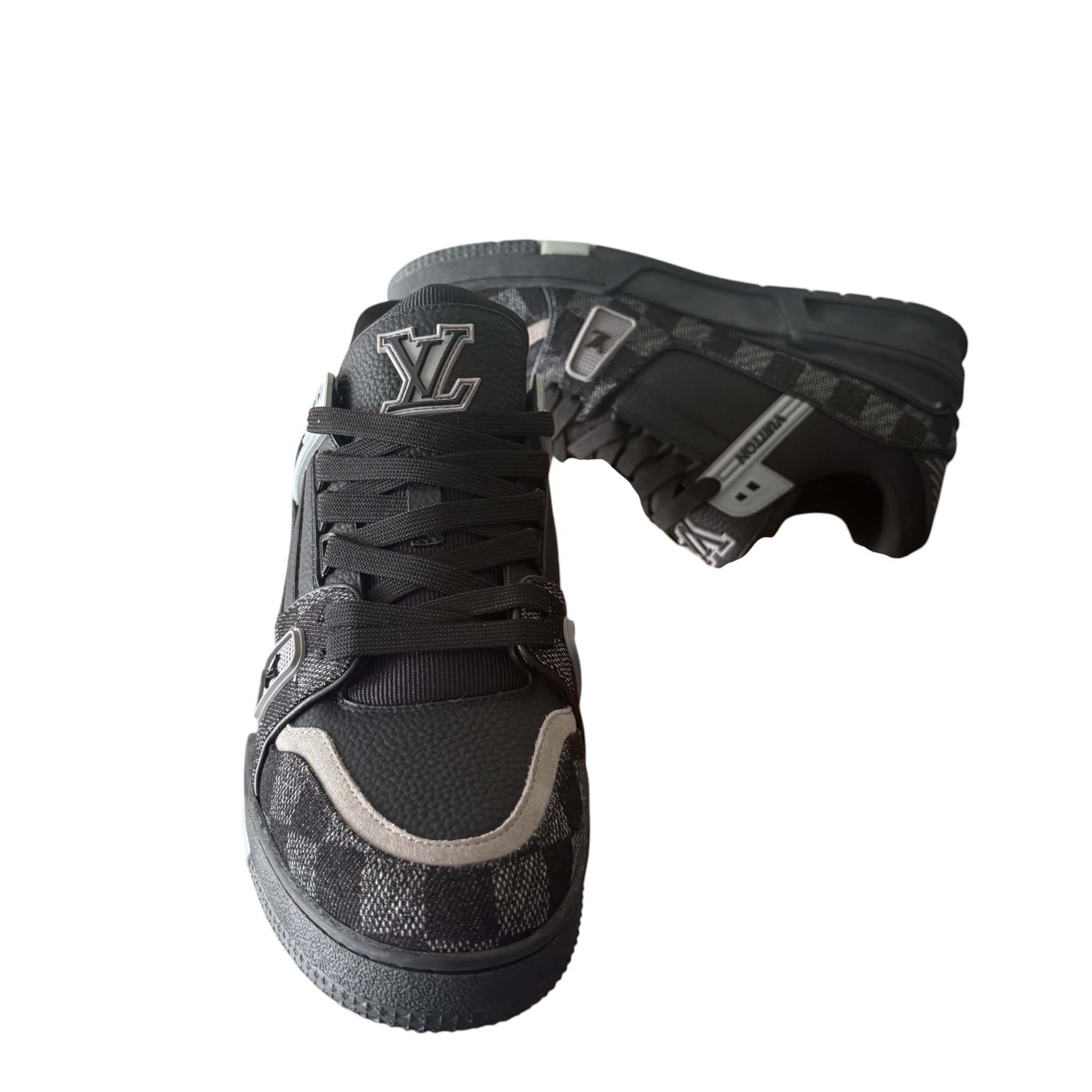 Lv Trainer Sneaker