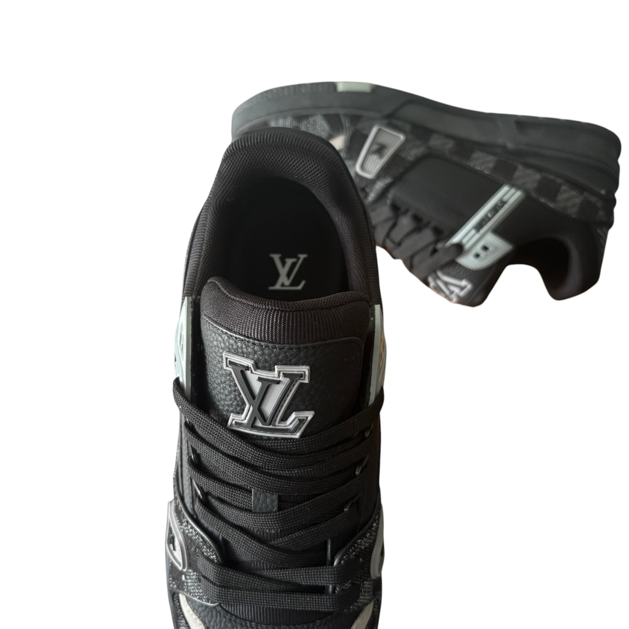 Lv Trainer Sneaker