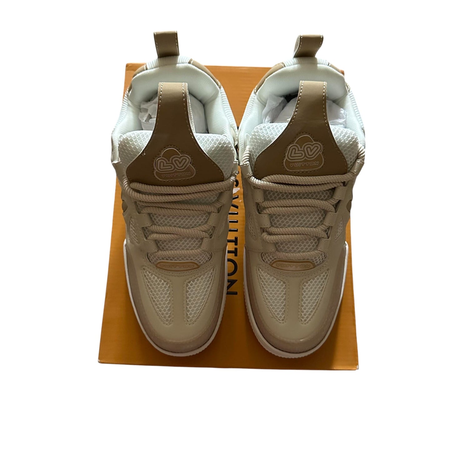 EXCLUSIVE BEIGE L-V SKATE SNEAKER