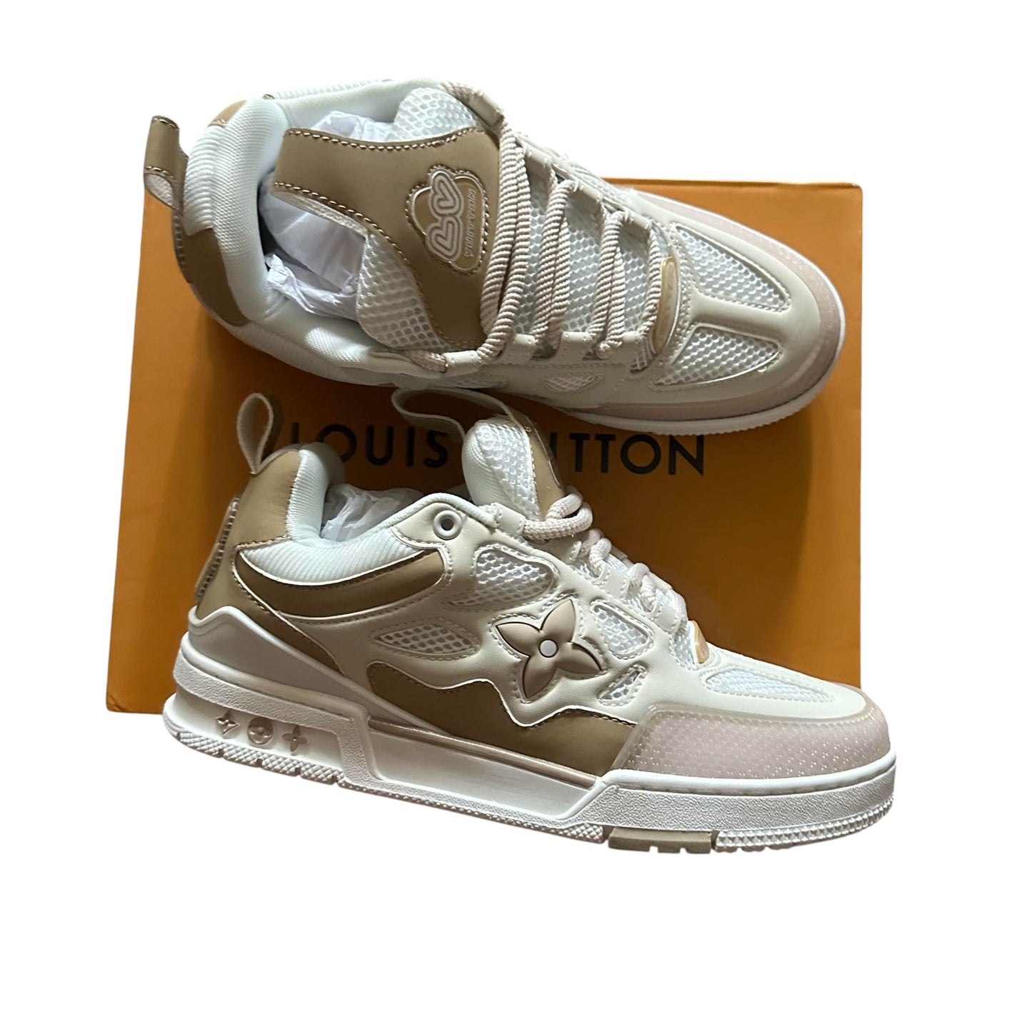 EXCLUSIVE BEIGE L-V SKATE SNEAKER