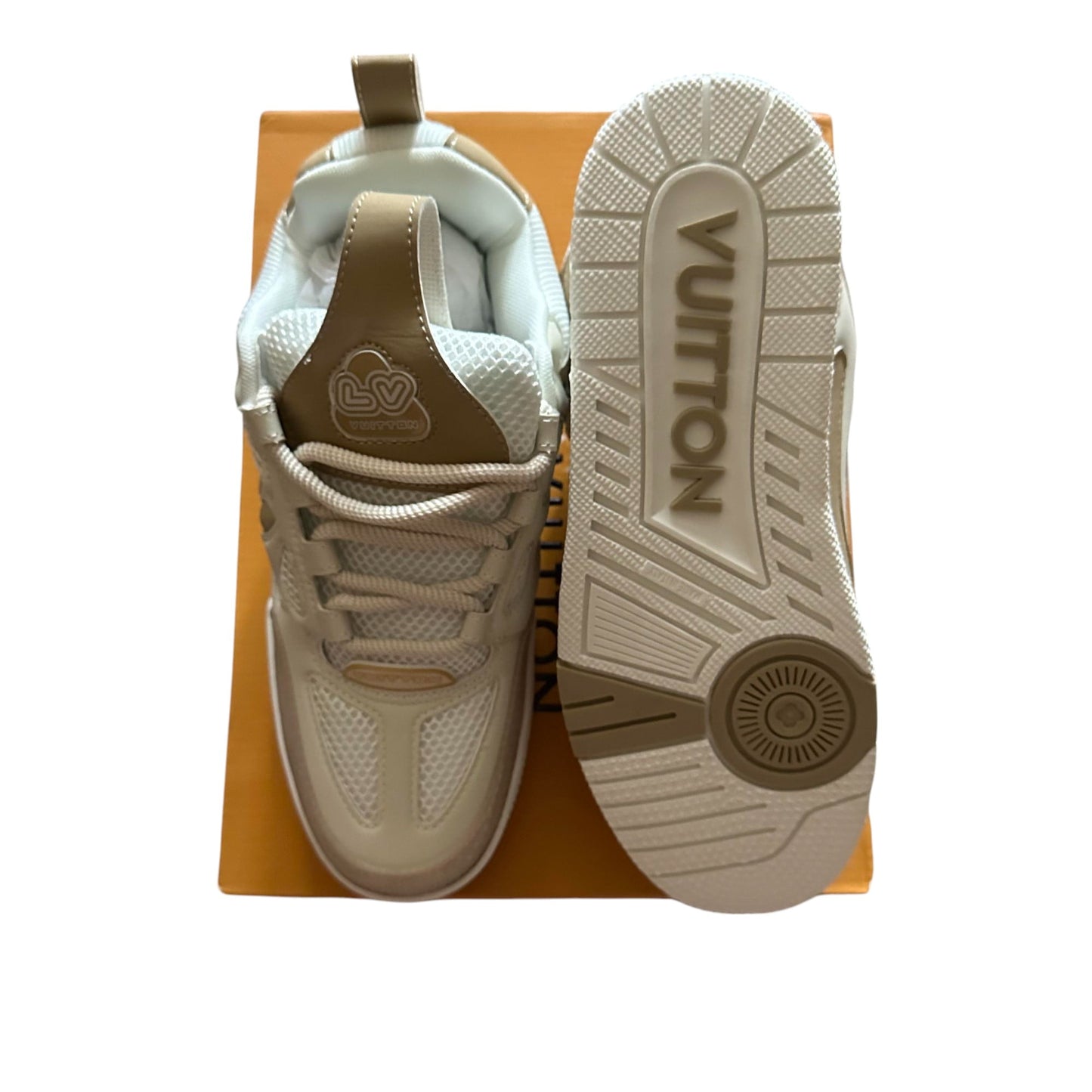 EXCLUSIVE BEIGE L-V SKATE SNEAKER