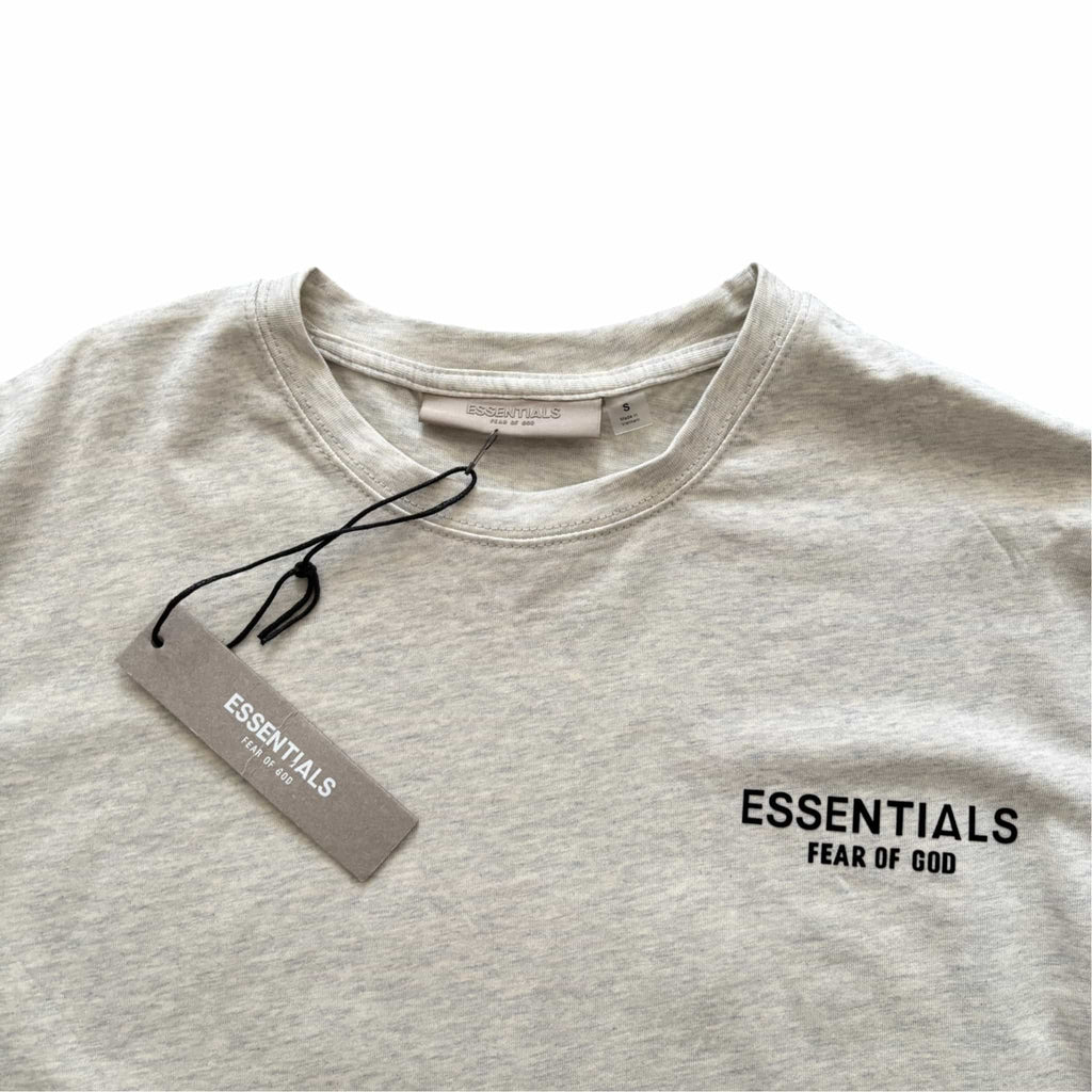 Fear of God ESSENTIALS '' Oatmeal Gray '' T-shirt